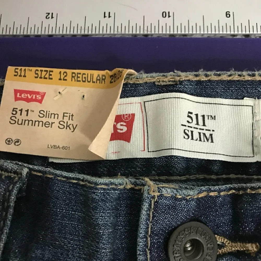 LEVIS 511 WOMENS JEANS SLIM FIT SIZE 26W 26L NWT - Picture 2 of 6